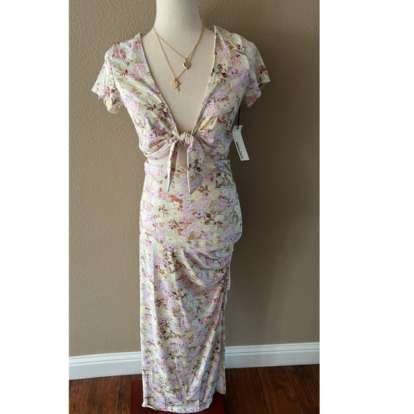 Two piece floral print set in Sage - Picture 5 of 5